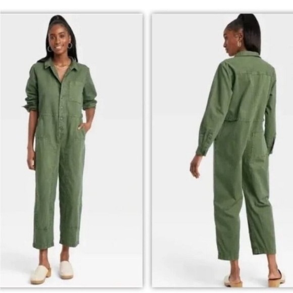 16. Universal Thread™ Women's Long Sleeve Button-Front Boilersuit - Green - Picture 1 of 15
